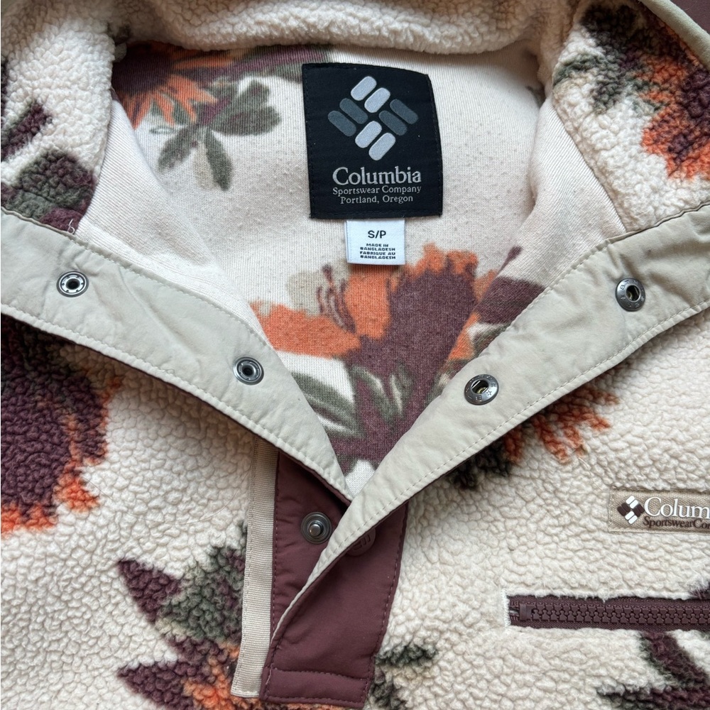 Columbia Cream Fleece with Sunflowers